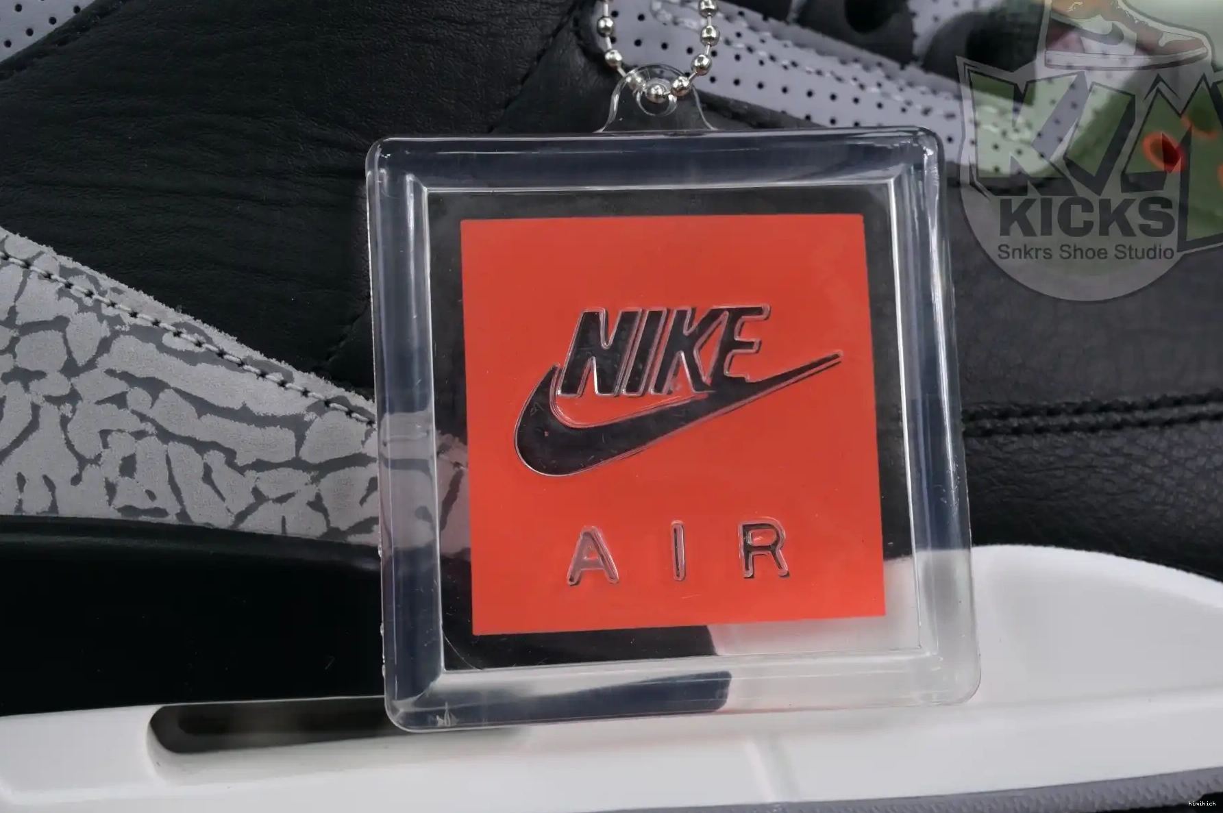Kimikick 3“Black Reimagined” Jordan Air Cement 0501